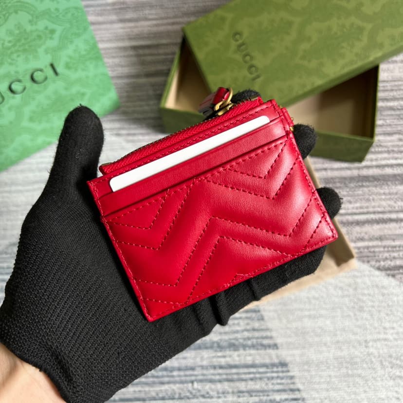 Gucci GG Marmont Keychain Wallet Black/Beige/ Red For Women 627064 DTDHT 1000 3.9 in/ 10 cm