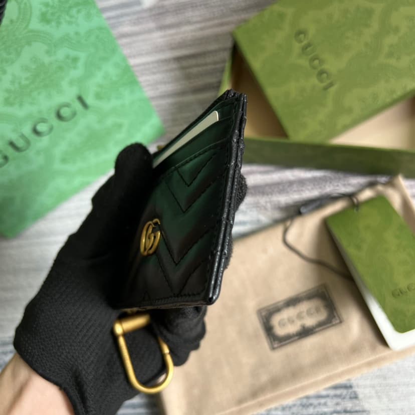 Gucci GG Marmont Keychain Wallet Black/Beige/ Red For Women 627064 DTDHT 1000 3.9 in/ 10 cm