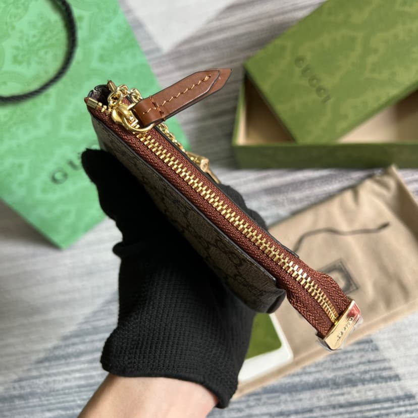 Gucci GG Supreme Key Pouch Beige For Women 4.7in/12cm 447964 KLQHG 8526