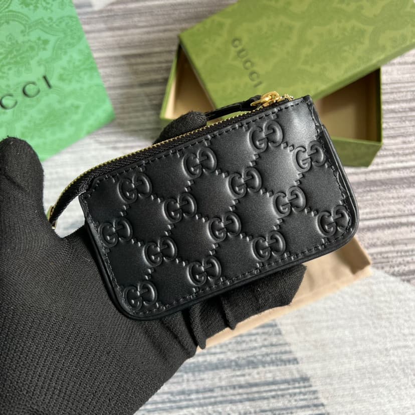 Gucci Signature Key Case Black For Women 4.7in/12cm 447964 CWC1G 1000