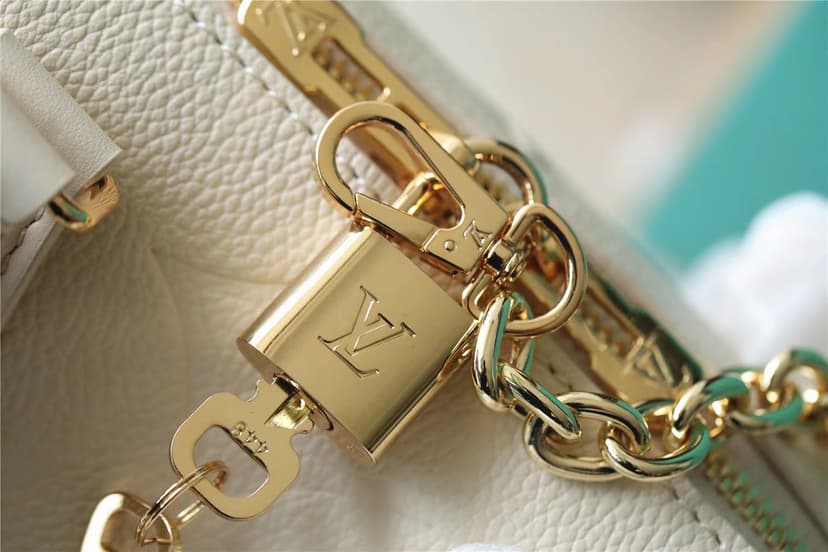 Louis Vuitton Speedy Bandouliere 20 White For Women 8.1in/20.6cm