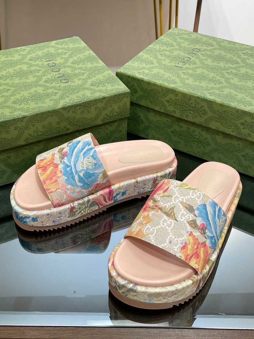 Gucci Gg Flora Slide Sandal Multicolor For Women