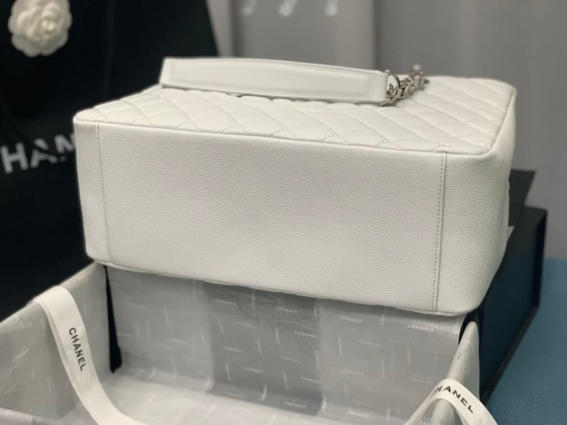 Chanel Chain Tote Shoulder Bag White For Women 13in / 33cm A50995
