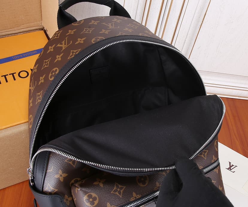 Louis Vuitton Discovery Backpack PM Brown For Men 38cm / 15in M46684