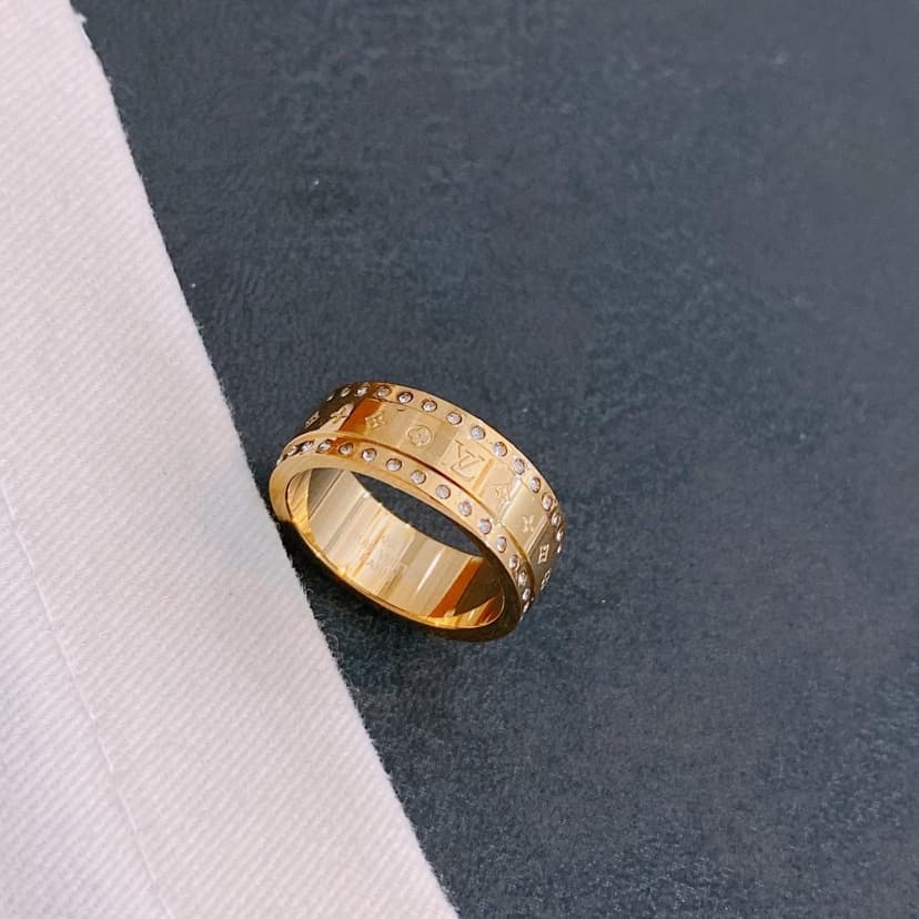 Louis Vuitton Ring