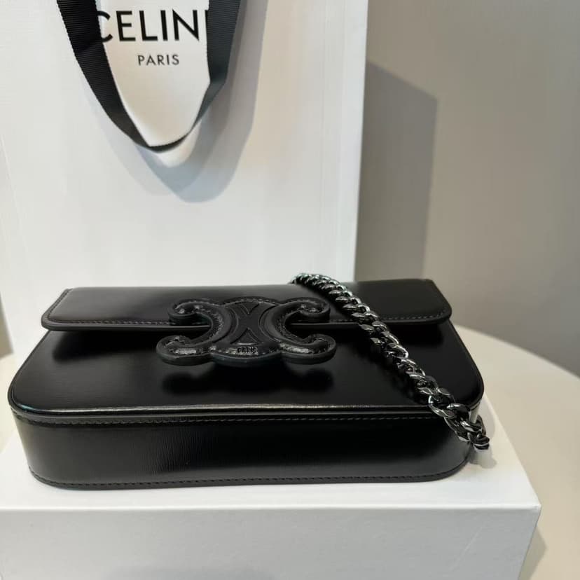 Celine Chain Shoulder Bag Triomphe Black For Women 8in/20.5cm 197993EQJ.38NN