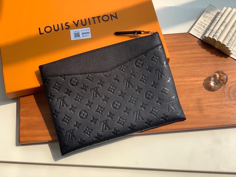 Louis Vuitton Daily Pouch Monogram Empreinte Black For Men, Men's Wallet 11.6in/29.5cm LV M62937