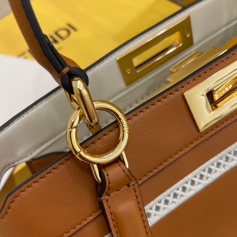 Fendi Peekaboo Bag Brown For Woman 13in/33cm