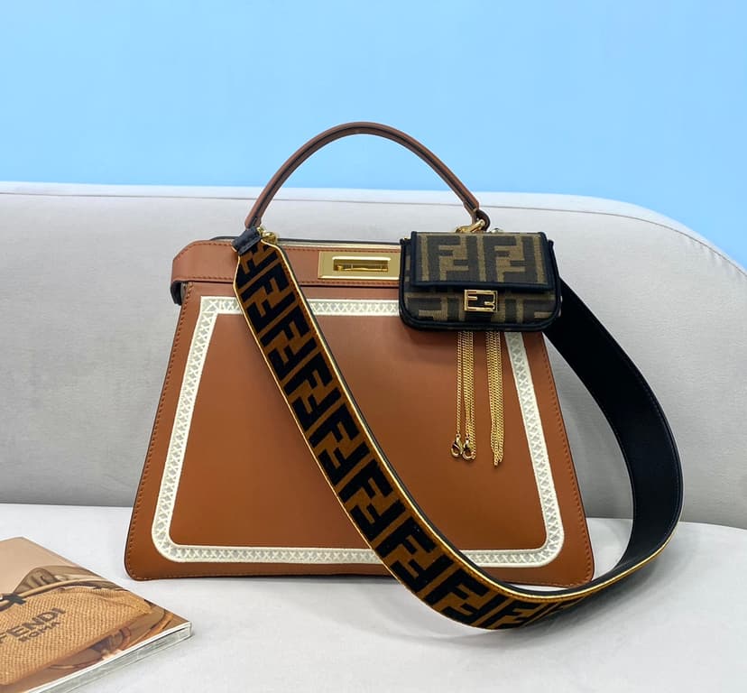 Fendi Peekaboo Bag Brown For Woman 13in/33cm