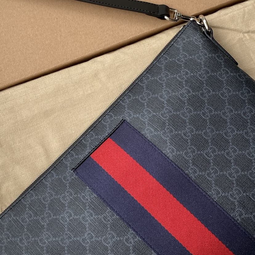 Gucci Black Messenger Black/Grey GG Supreme Canvas Blue And Red Web For Men 14in/35cm 474139 K5ICN 1095
