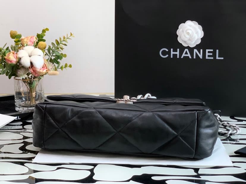 Chanel 19 Maxi Handbag Black For Women 14in/36cm