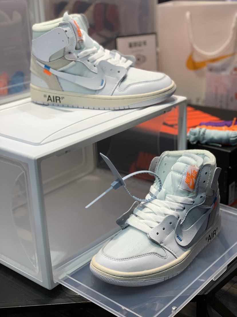 Off-White x Nike Air Jordan 1 Retro High in White Sneaker For Women, Women's Shoes