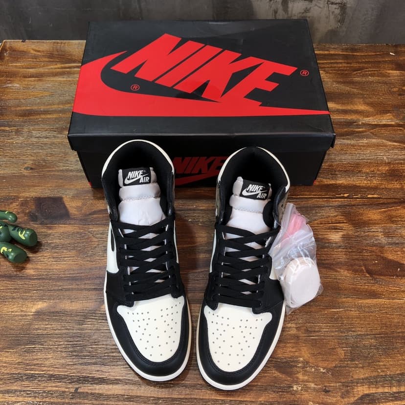 Travis Scott x Nike Air Jordan 1 Retro High OG ‘Mocha’ and Black Sneaker For Women, Women's Shoes