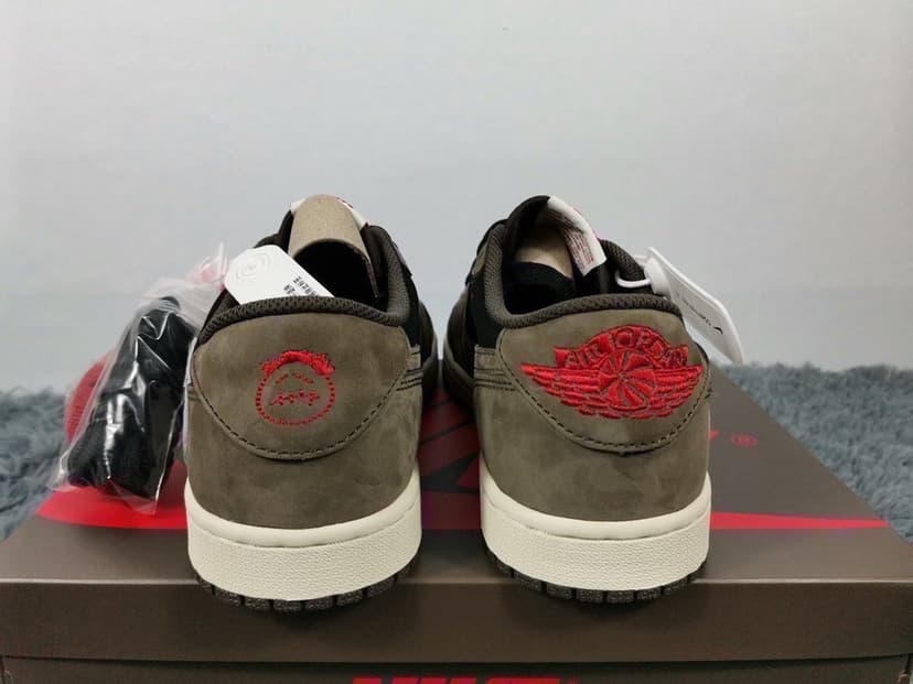 Travis Scott x Air Jordan 1 Low Cactus Jack Brown Sneaker For Women, Women's Shoes