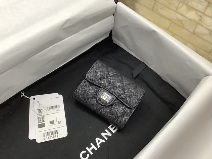 Chanel CO-CO Classic Card Holder 11cm/4.4in Silver Hardware For Women Black AP0214 Y01480 C3906