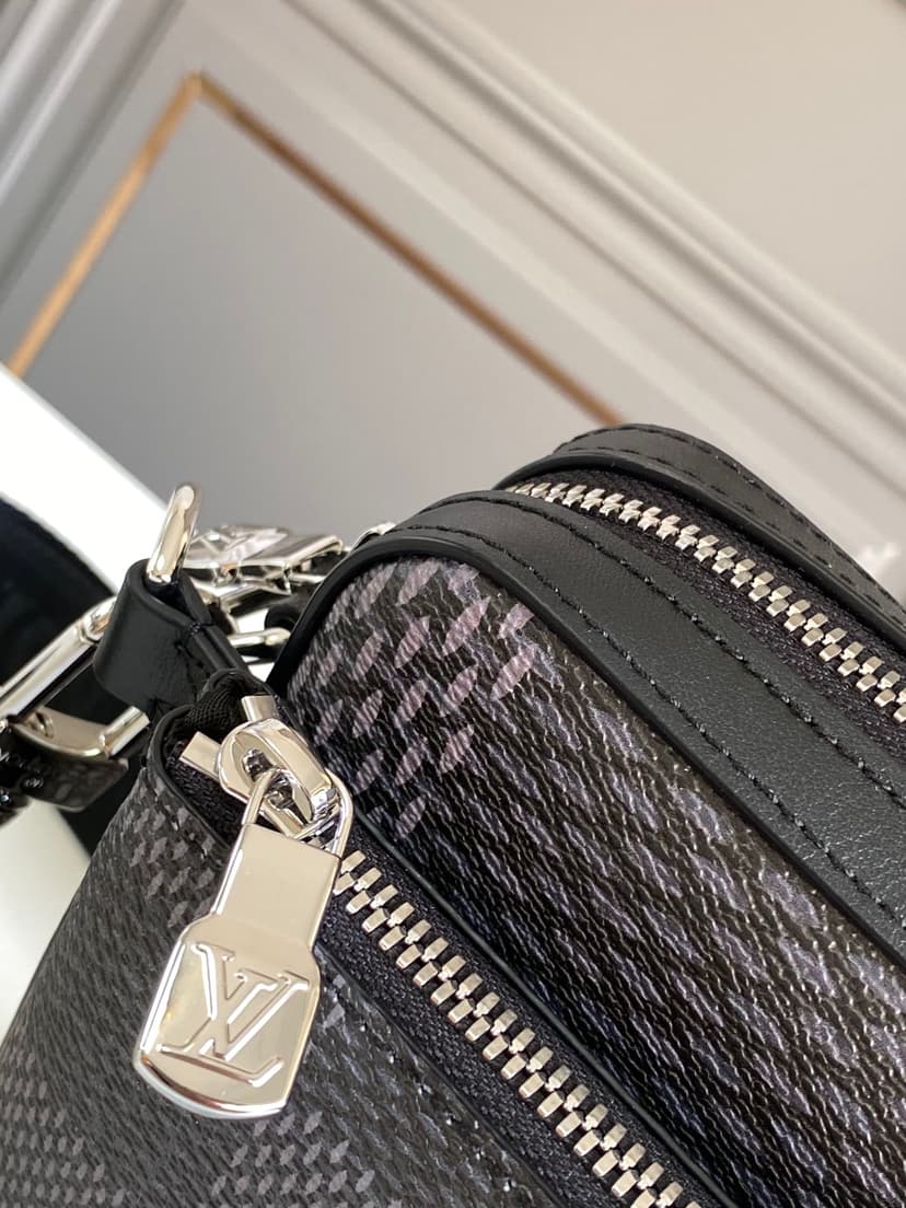 Louis Vuitton Trio Messenger Damier Graphite Black For Men, Men's Bags, Shoulder And Crossbody Bags 9.8in/25cm LV N50017