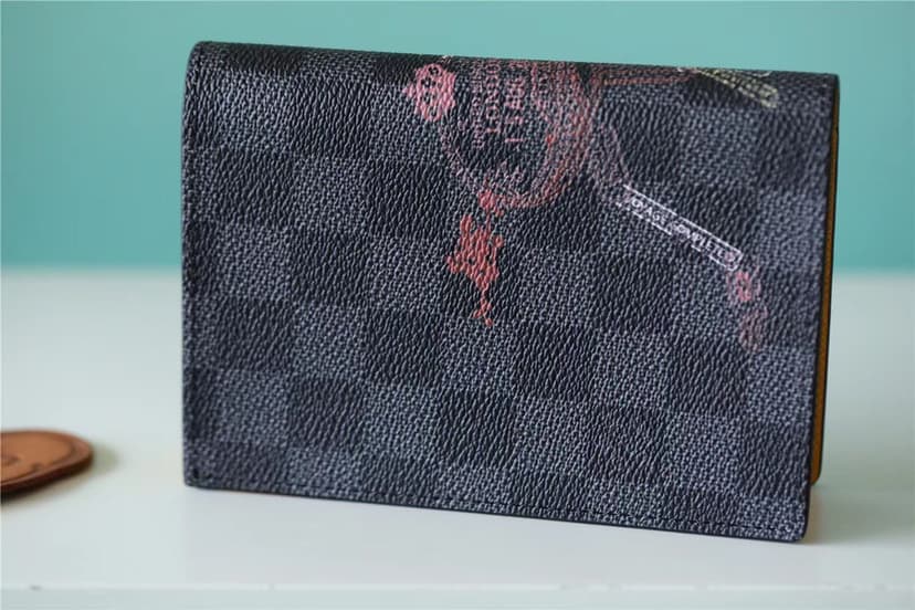 Louis Vuitton Passport Cover Damier Graphite Canvas For Men, Men's Wallet 5.5in/14cm LV N64604