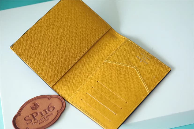 Louis Vuitton Passport Cover Damier Graphite Canvas For Men, Men's Wallet 5.5in/14cm LV N64604