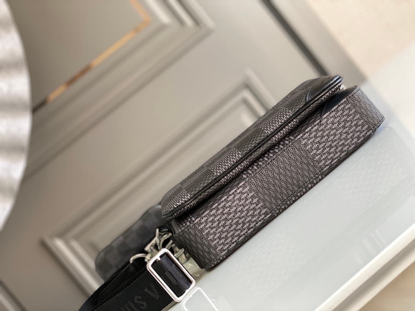 Louis Vuitton Trio Messenger Damier Graphite Black For Men, Men's Bags, Shoulder And Crossbody Bags 9.8in/25cm LV N50017