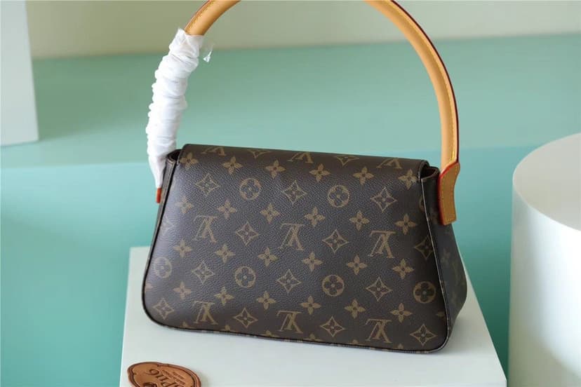 Louis Vuitton Mini Looping Flap Shoulder Bag Monogram For Women 9.4in/24cm Brown LV M51147