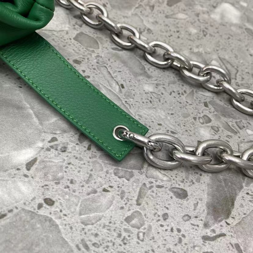 Bottega Veneta Chain Pouch Green, For Women, Women?s Bags 12.2in/31cm