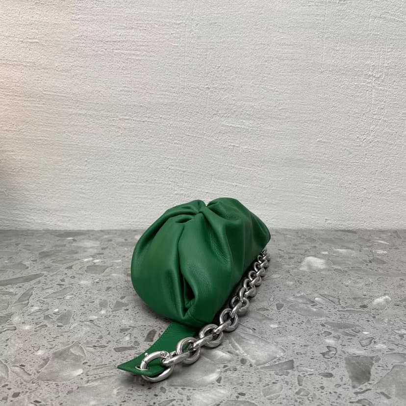 Bottega Veneta Chain Pouch Green, For Women, Women?s Bags 12.2in/31cm