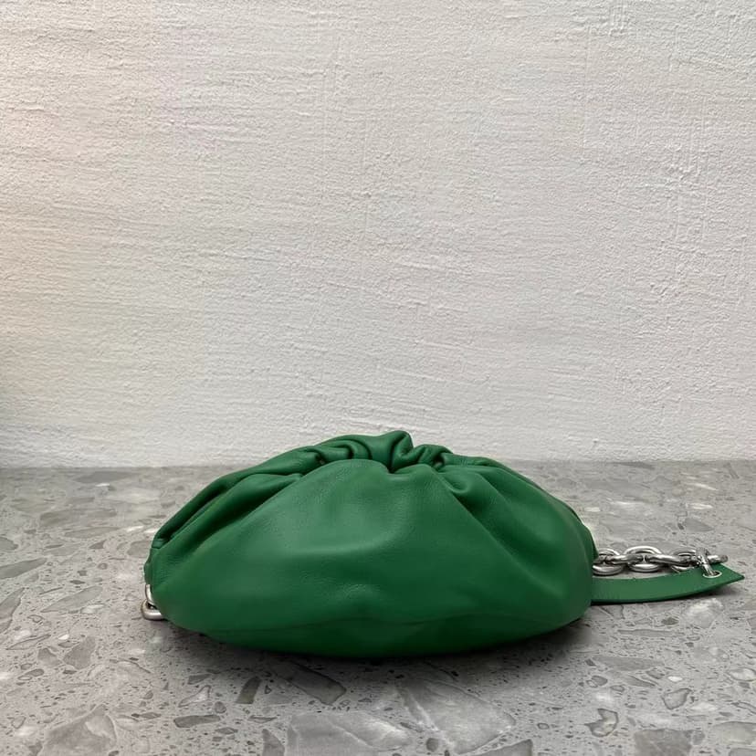 Bottega Veneta Chain Pouch Green, For Women, Women?s Bags 12.2in/31cm