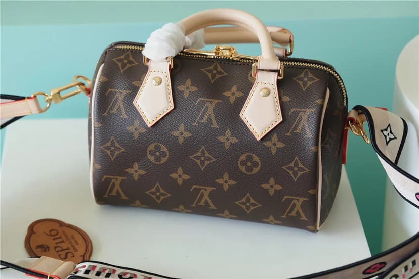 Louis Vuitton Speedy Bandouliere 20 Monogram Canvas Black For Women, Women's Handbags, Shoulder And Crossbody Bags 20cm/7.9in LV M46234