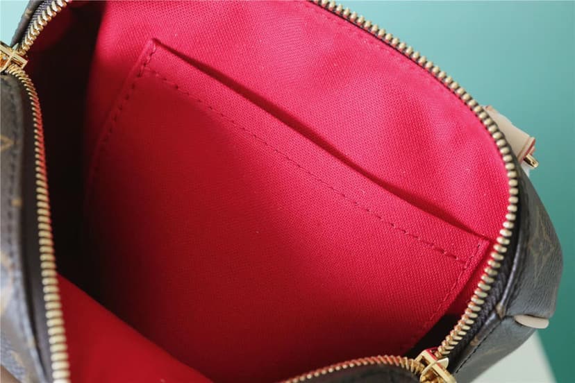 Louis Vuitton Speedy Bandouliere 20 Monogram Canvas Black For Women, Women's Handbags, Shoulder And Crossbody Bags 20cm/7.9in LV M46234