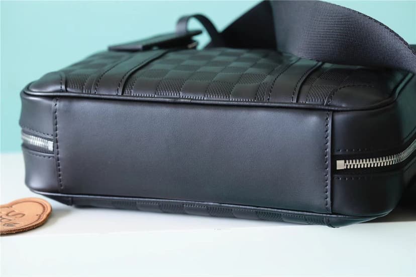Louis Vuitton Sirius Messenger Damier Infini Onyx For Men, Men's Bags, Shoulder And Crossbody Bags 10.6in/27cm LV N45286