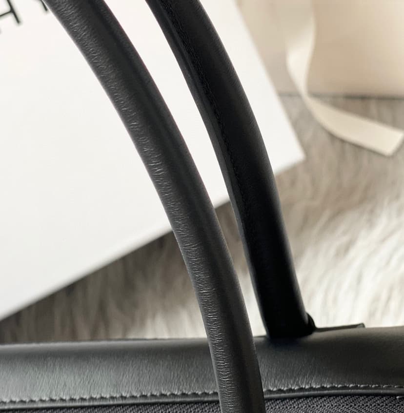 Givenchy Small Antigona Soft Bag Black For Women, Women's Handbags, Shoulder Bags 17.7in/45cm GVC