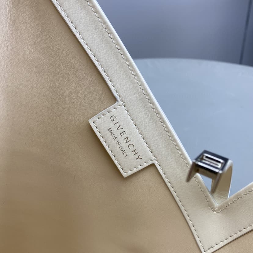 Givenchy Small Cut Out Bag Ivory For Women, Women's Handbags, Shoulder Bags 10.6in/27cm GVC?