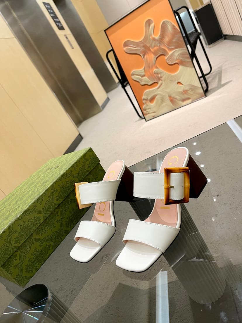 Gucci Women's Sandal With Bamboo Buckle White For Women GG‎ 674821 C9D00 9022