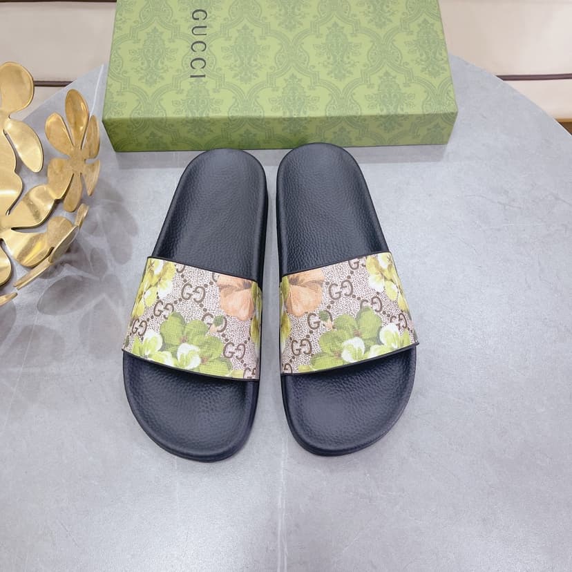 Gucci Men's GG Pursuit Floral Slider Green For Men 407345