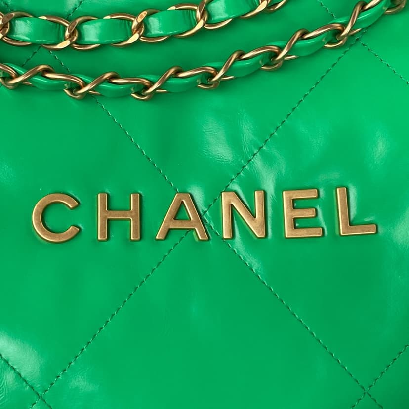 Chanel 22 Handbag Gold Hardware Shiny Green For Women, Women's Handbags, Shoulder Bags 16.5in/38cm AS3261