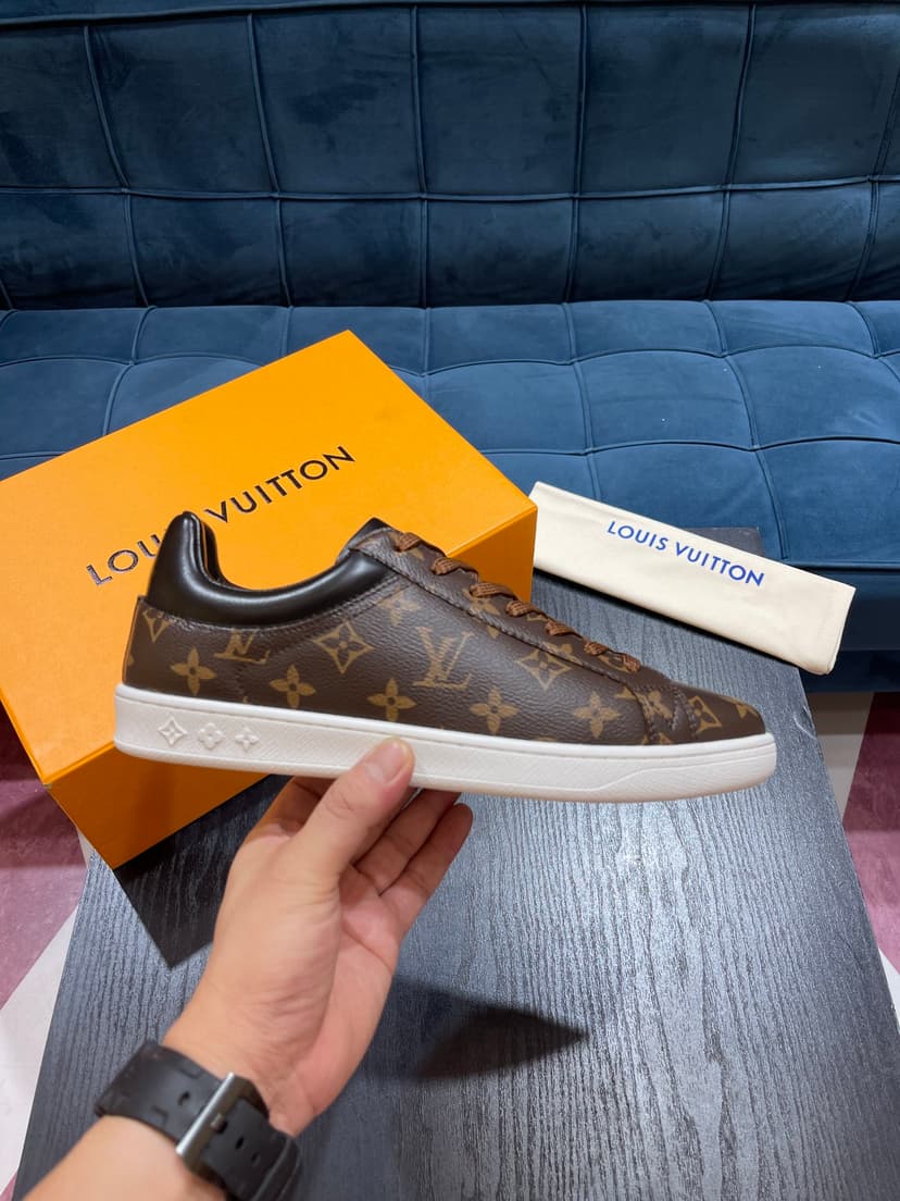 Louis VuittionLuxembourg Sneaker Brown For Men LV 1A4PAF