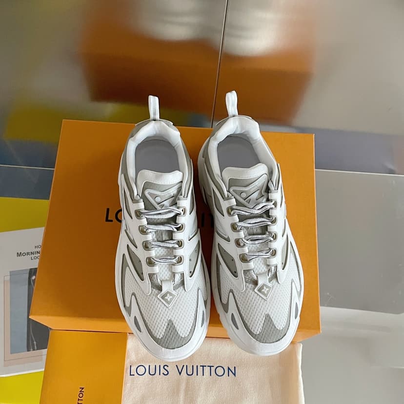 Louis Vuitton Men's LV Runner Tatic Sneaker White For Men LV 1A9TUZ
