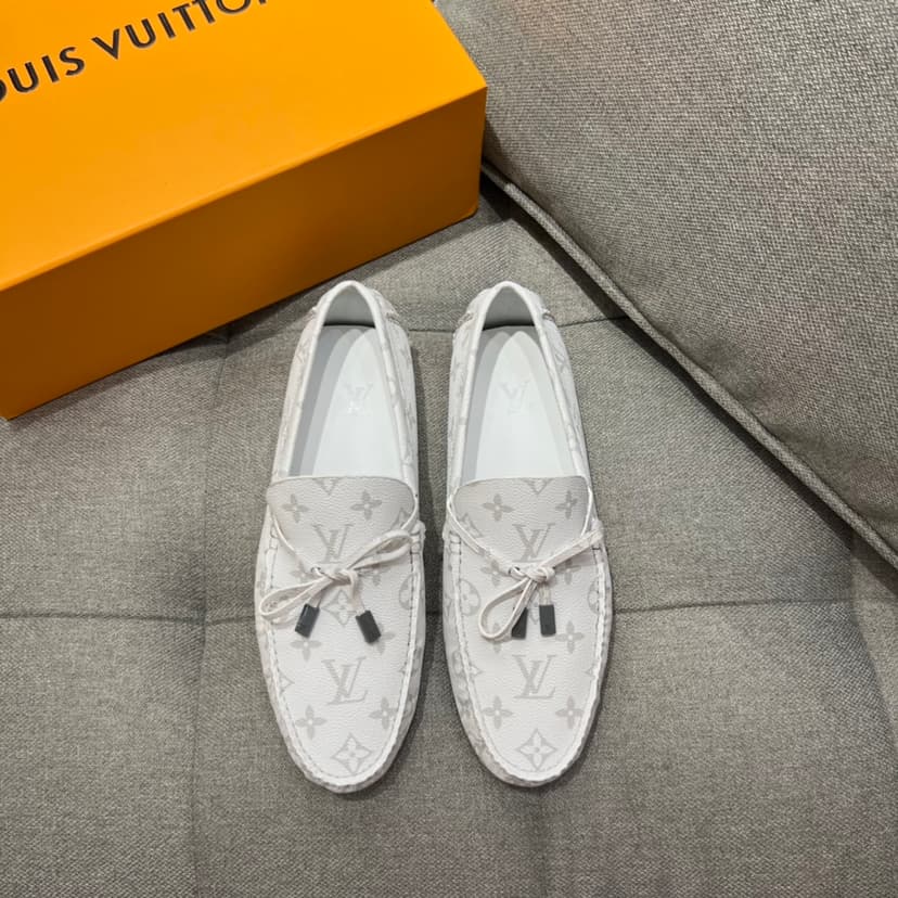 Louis Vuittion LV Driver Moccasin White For Men LV 1AAF46