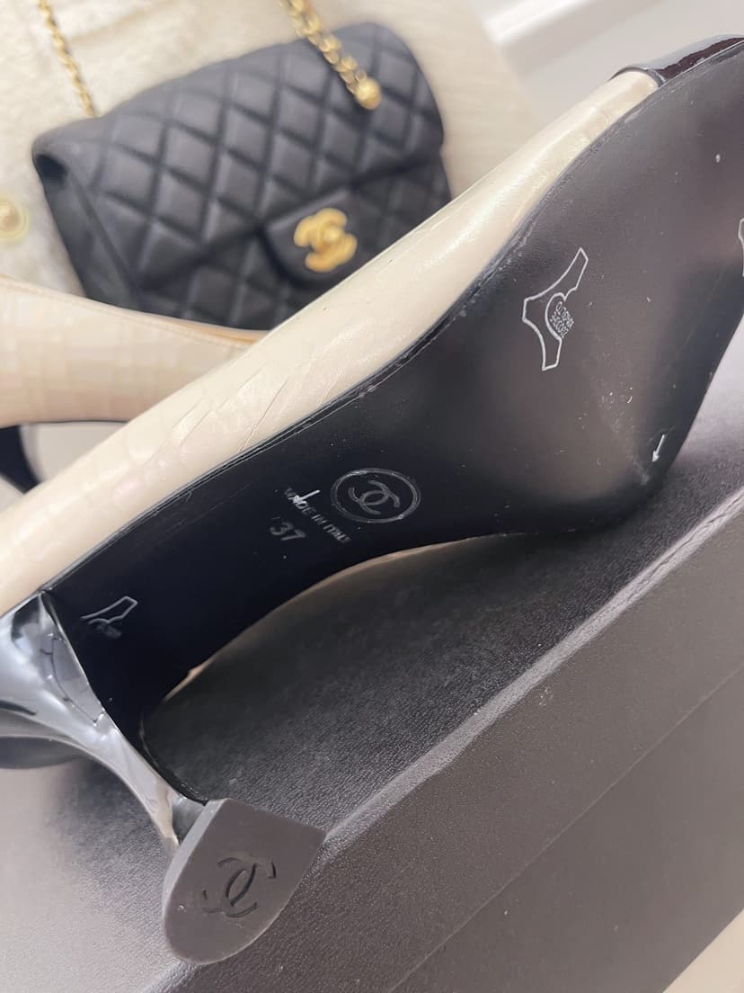 Chanel Women's Pump &amp; Grosgrain Beige For Women