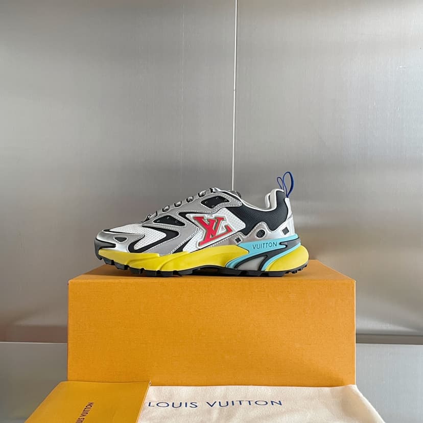 Louis Vuitton Men's LV Runner Tatic Sneaker Sliver For Men LV