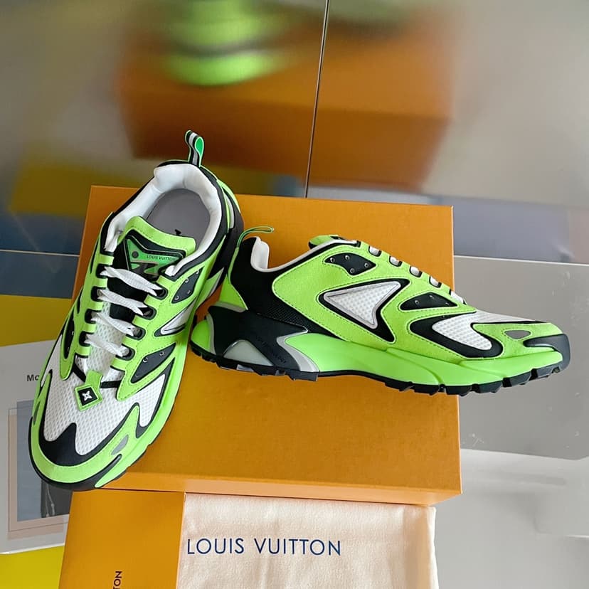 Louis Vuitton Men's LV Runner Tatic Sneaker Green For Men LV 1A9JER