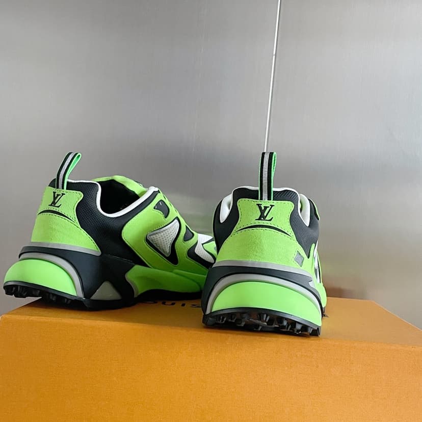 Louis Vuitton Men's LV Runner Tatic Sneaker Green For Men LV 1A9JER
