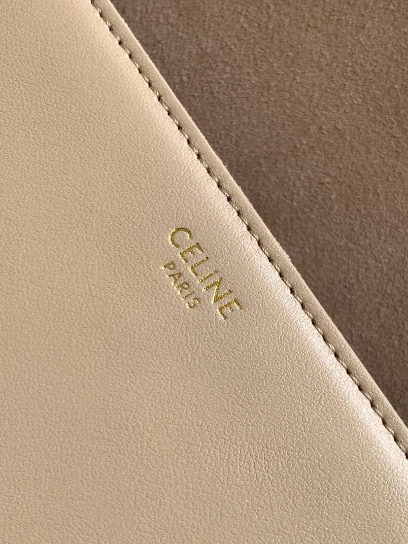 Celine Besace Cuir Triomphe Bag Nude For Women 9in/23cm 111233DU3.03ND