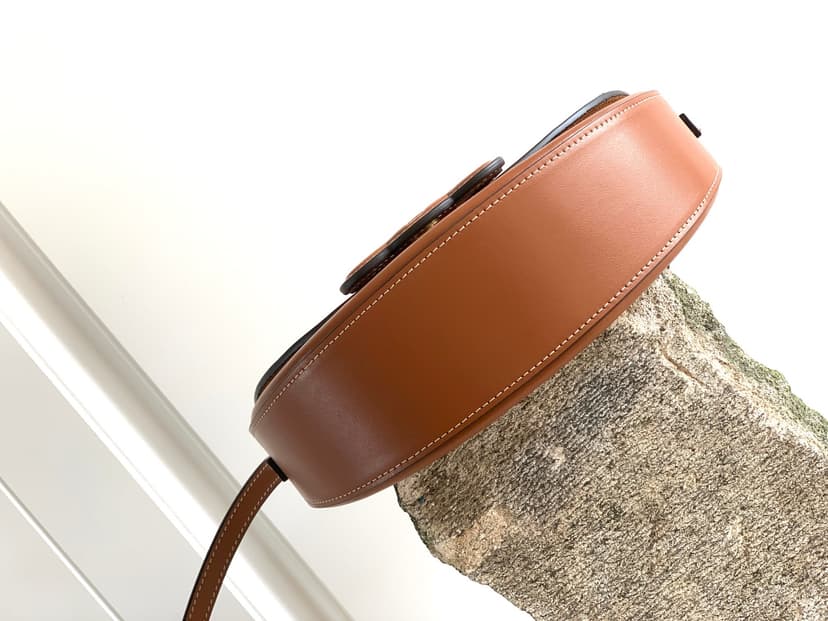 Celine Besace Cuir Triomphe Bag Brown For Women 9in/23cm 111233DU3.04LU