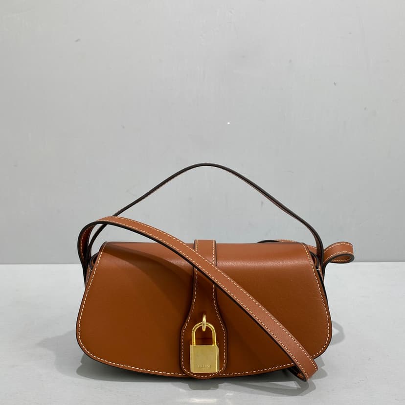 Celine Clutch On Strap Brown For Women 7in/18cm 10I593DQ1.04LU