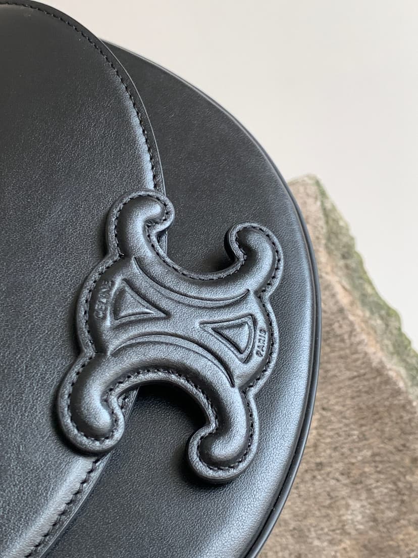 Celine Besace Cuir Triomphe Bag Black For Women 9in/23cm?