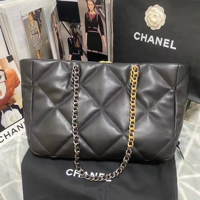 Chanel Shopping Chanel Bag 19 Black For Women, Women's Bags 16in/41cm