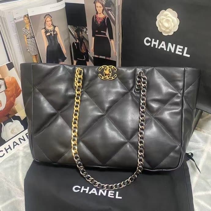 Chanel Shopping Chanel Bag 19 Black For Women, Women's Bags 16in/41cm