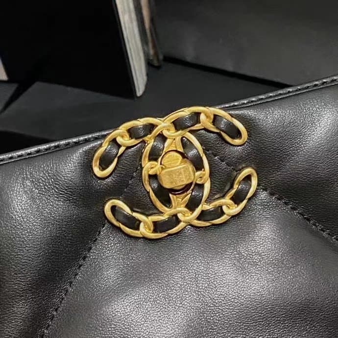 Chanel Shopping Chanel Bag 19 Black For Women, Women's Bags 16in/41cm