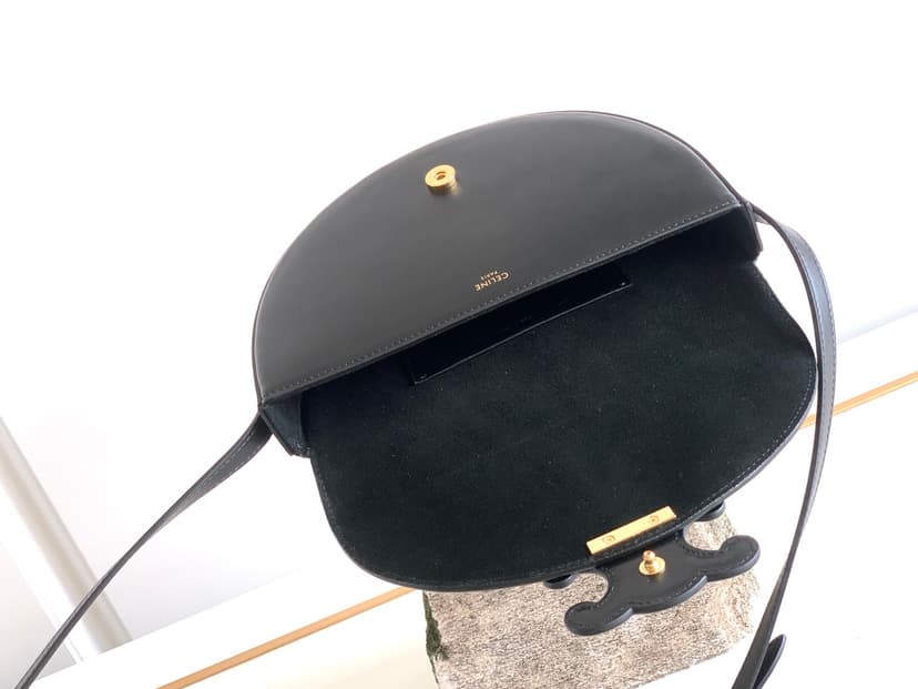 Celine Besace Cuir Triomphe Bag Black For Women 9in/23cm?
